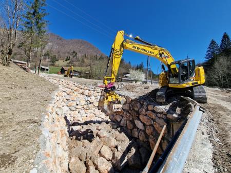 Sanacijska obnova vodotokov in hudournikov po poplavah (18)